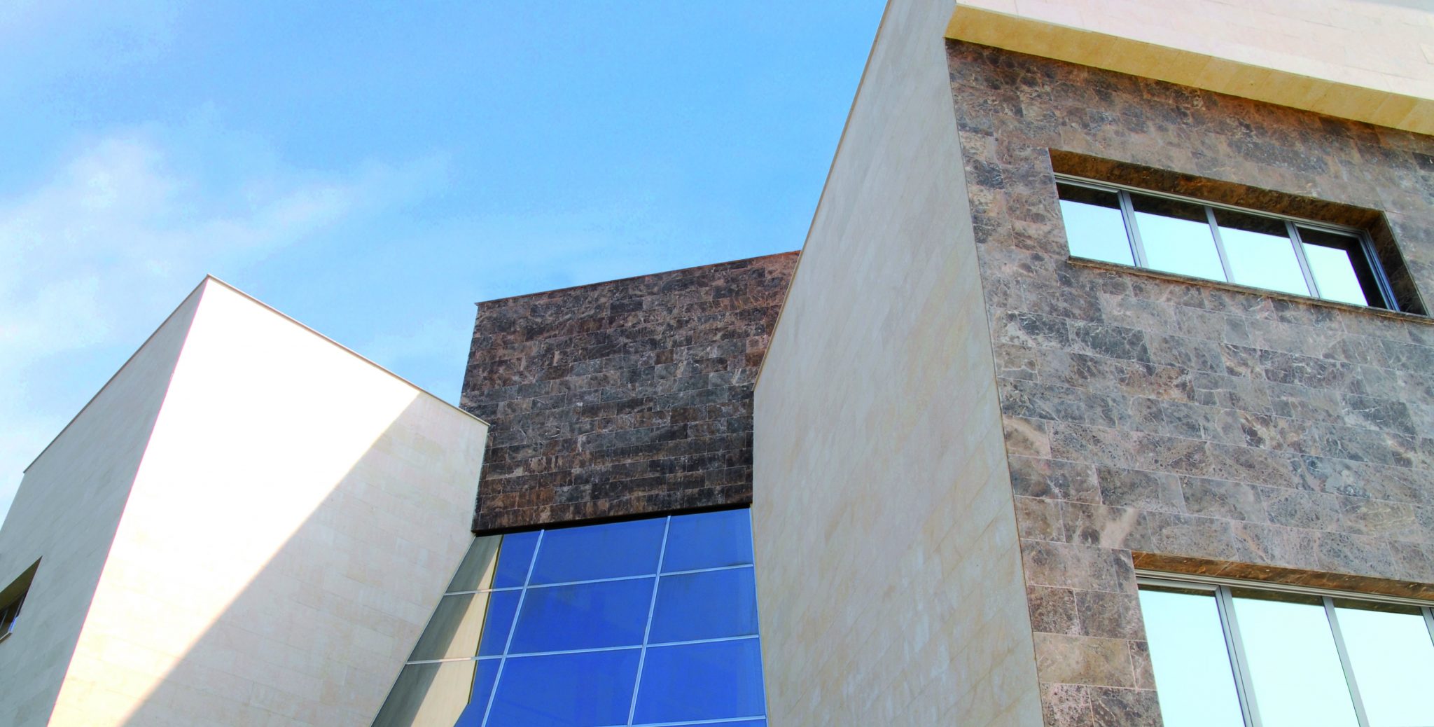 Tr Construya - Empresa Constructora Internacional